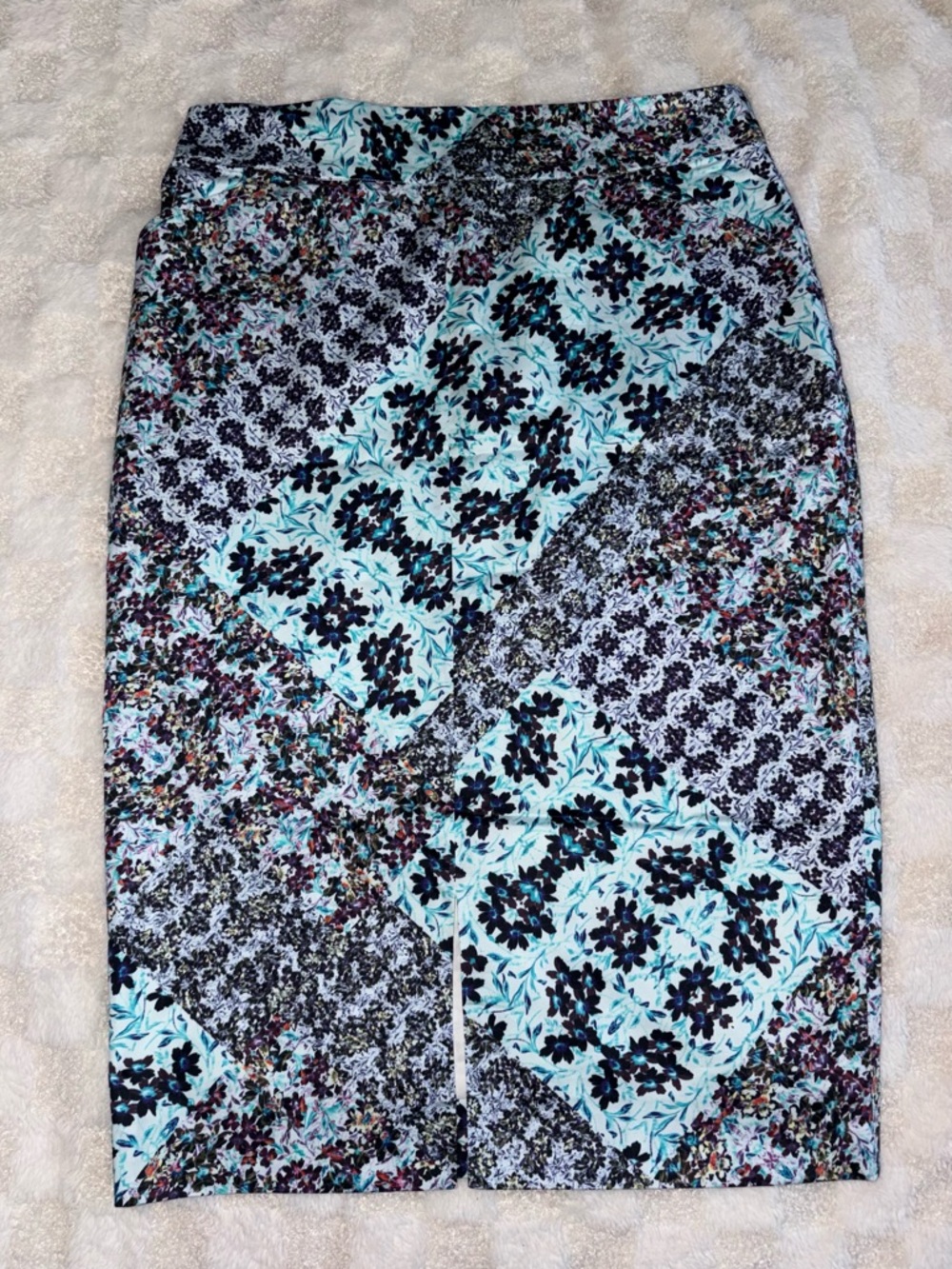 ANTHROPOLOGIE Lavi Sam Floral Patchwork Lined Cotton Pencil Skirt • Size Medium